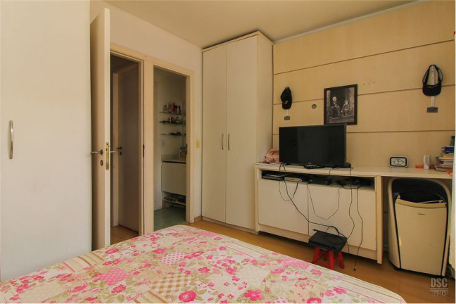 Imagem Casa com 2 Quartos à Venda, em Camaquã - Porto Alegre Imagem Casa com 2 Quartos à Venda, em Camaquã - Porto Alegre