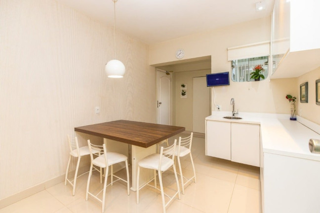 Imagem Casa com 4 Quartos à Venda, 480 m² em Alto De Pinheiros - São Paulo