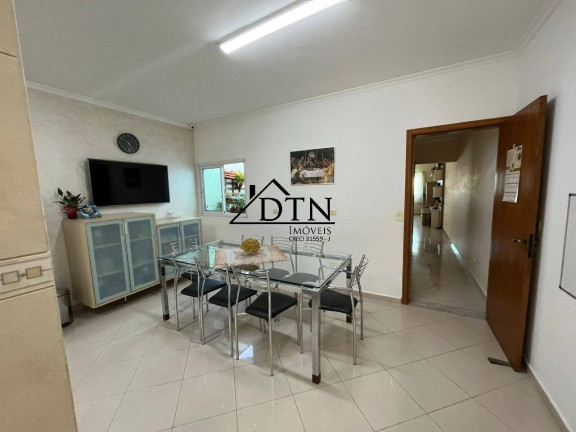 Imagem Casa com 3 Quartos à Venda, 239 m² em Vila Scarpelli - Santo André