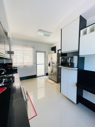 Imagem Casa com 5 Quartos à Venda, 300 m² em Parque Residencial Laranjeiras - Serra