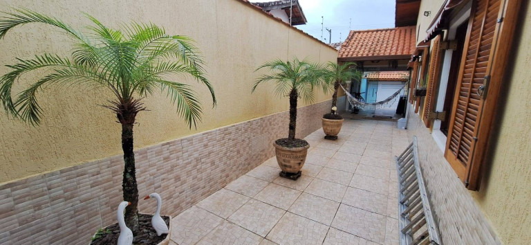 Imagem Casa com 3 Quartos à Venda, em Parque Balneário Oasis - Peruíbe Imagem Casa com 3 Quartos à Venda, em Parque Balneário Oasis - Peruíbe