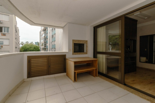 Imagem Apartamento com 1 Quarto à Venda, 57 m² em Moinhos De Vento - Porto Alegre Imagem Apartamento com 1 Quarto à Venda, 57 m² em Moinhos De Vento - Porto Alegre