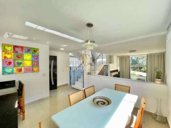 Imagem Casa com 3 Quartos à Venda, 301 m² em Pitas - Cotia