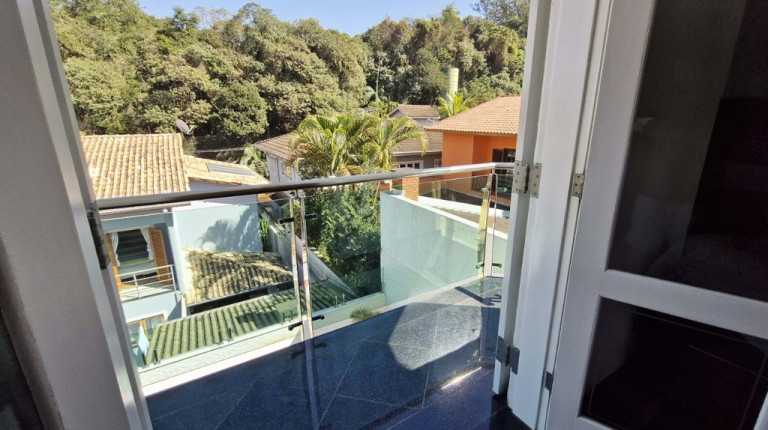 Imagem Casa com 3 Quartos à Venda, 360 m² em Parque Monte Alegre - Taboão Da Serra Imagem Casa com 3 Quartos à Venda, 360 m² em Parque Monte Alegre - Taboão Da Serra