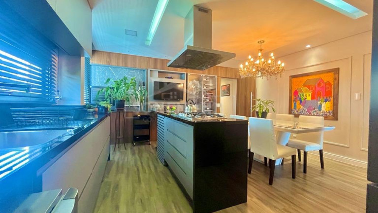 Imagem Apartamento com 3 Quartos à Venda, 142 m² em Centro - Florianópolis