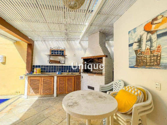Imagem Casa com 4 Quartos à Venda, 180 m² em Ferradura - Armação Dos Búzios Imagem Casa com 4 Quartos à Venda, 180 m² em Ferradura - Armação Dos Búzios