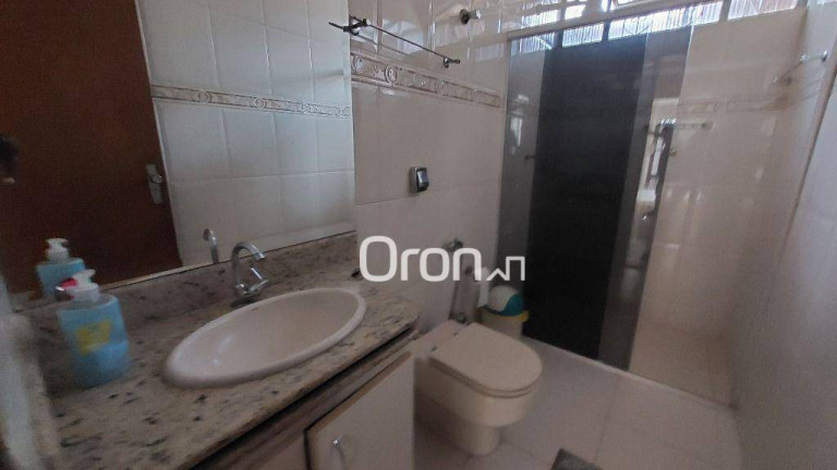 Imagem Casa com 6 Quartos à Venda, 315 m² em Setor Leste Universitário - Goiânia Imagem Casa com 6 Quartos à Venda, 315 m² em Setor Leste Universitário - Goiânia