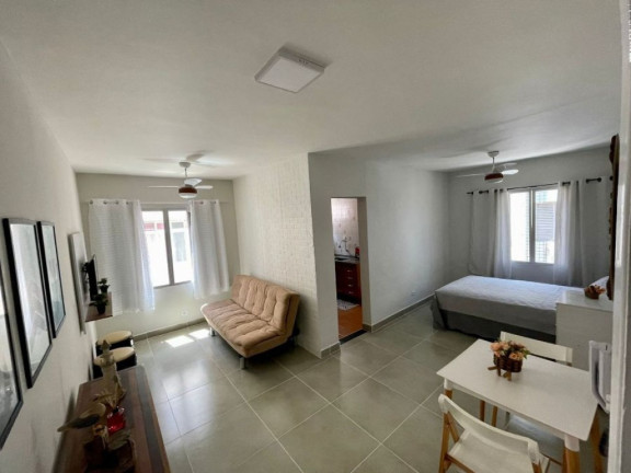 Kitnet com 1 Quarto à Venda, 35 m² em Maracanã - Praia Grande