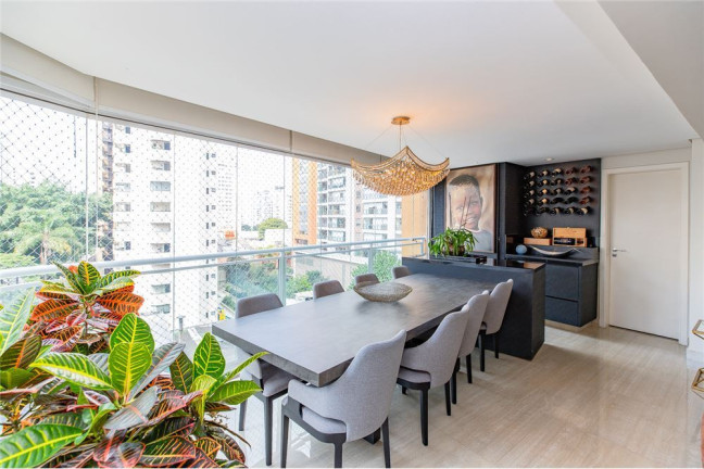 Imagem Apartamento com 3 Quartos à Venda, 187 m² em Moema - São Paulo Imagem Apartamento com 3 Quartos à Venda, 187 m² em Moema - São Paulo