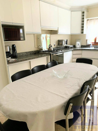 Imagem Casa com 6 Quartos para Temporada, 180 m² em Canasvieiras - Florianópolis Imagem Casa com 6 Quartos para Temporada, 180 m² em Canasvieiras - Florianópolis
