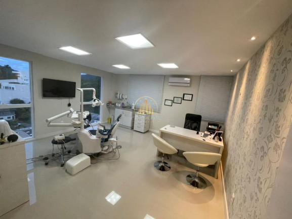 Sala Comercial à Venda, 72 m² em Ariribá - Balneário Camboriú