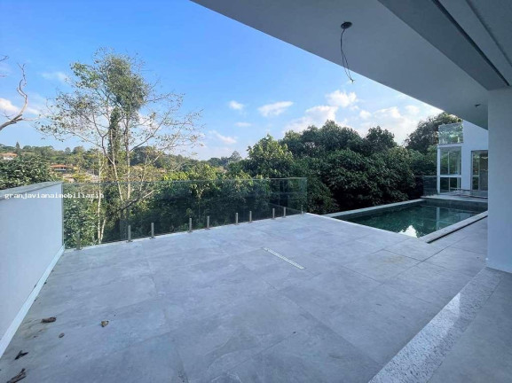 Imagem Casa à Venda, em Chácara Dos Lagos - Carapicuíba Imagem Casa à Venda, em Chácara Dos Lagos - Carapicuíba