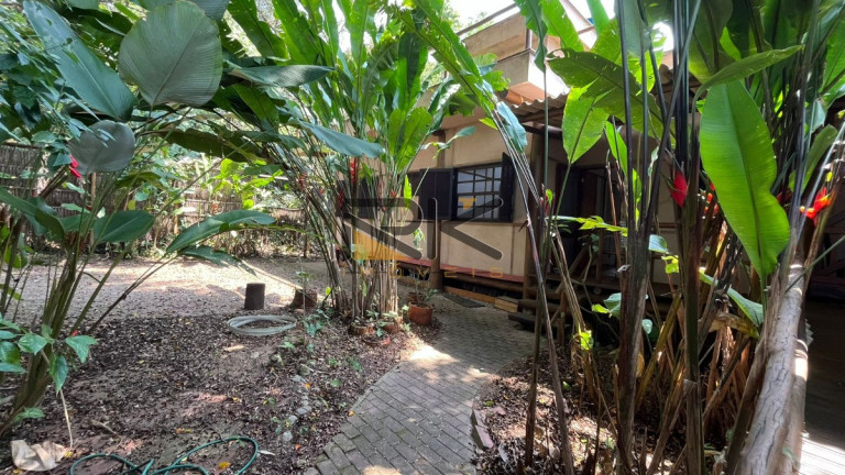 Casa com 3 Quartos à Venda, 180 m² em Barra Da Lagoa - Ubatuba