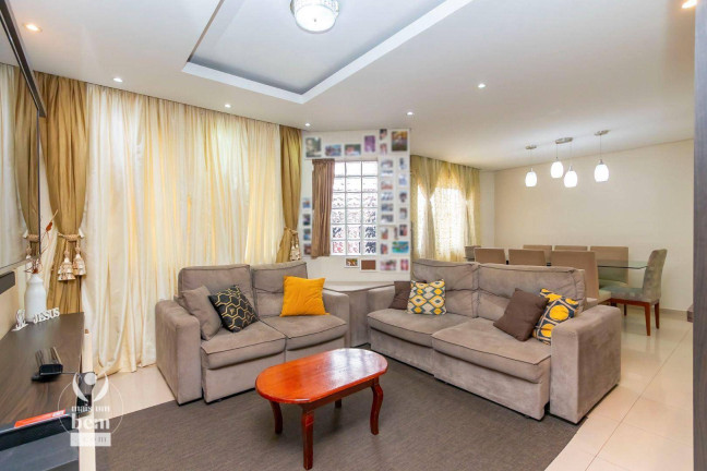 Imagem Sobrado com 3 Quartos à Venda, 160 m² em Xaxim - Curitiba