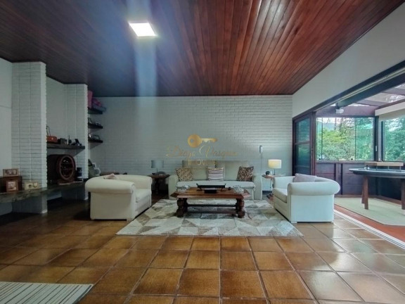 Imagem Casa com 4 Quartos à Venda, 280 m² em Granja Guarani - Teresópolis Imagem Casa com 4 Quartos à Venda, 280 m² em Granja Guarani - Teresópolis