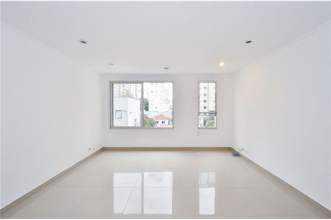 Imagem Imóvel com 3 Quartos à Venda, em Vila Uberabinha - São Paulo Imagem Imóvel com 3 Quartos à Venda, em Vila Uberabinha - São Paulo