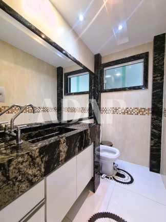 Imagem Casa com 4 Quartos à Venda, 450 m² em Vargem Pequena - Rio De Janeiro