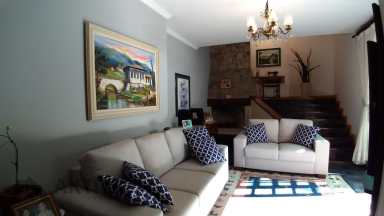 Imagem Casa de Condomínio com 4 Quartos à Venda, 332 m² em Alphaville - Santana De Parnaíba Imagem Casa de Condomínio com 4 Quartos à Venda, 332 m² em Alphaville - Santana De Parnaíba