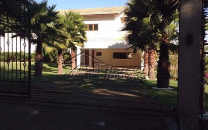 Imagem Imóvel com 5 Quartos à Venda, 1.750 m² em Piracangaguá - Taubaté Imagem Imóvel com 5 Quartos à Venda, 1.750 m² em Piracangaguá - Taubaté