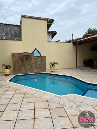 Imagem Sobrado com 6 Quartos à Venda, 375 m² em Centro - Ubatuba