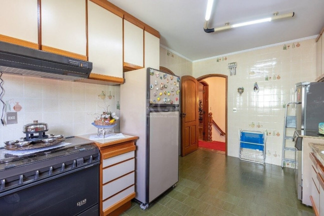 Imagem Casa com 4 Quartos à Venda, em Vila Assunção - Porto Alegre Imagem Casa com 4 Quartos à Venda, em Vila Assunção - Porto Alegre
