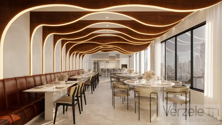 Imagem Imóvel com 4 Quartos à Venda, 145 m² em Centro - Balneário Camboriú
