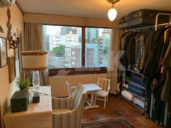 Imagem Imóvel com 4 Quartos à Venda, 418 m² em Petrópolis - Porto Alegre Imagem Imóvel com 4 Quartos à Venda, 418 m² em Petrópolis - Porto Alegre