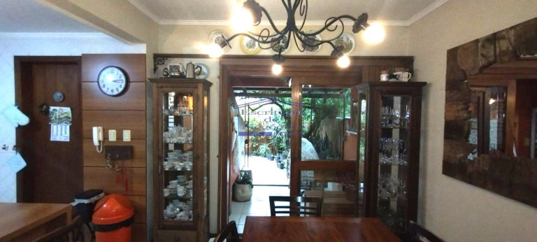 Imagem Casa com 3 Quartos à Venda, 177 m² em Ipanema - Porto Alegre Imagem Casa com 3 Quartos à Venda, 177 m² em Ipanema - Porto Alegre