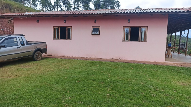 Imagem Chácara com 4 Quartos à Venda, 500 m² em Centro - Paraibuna