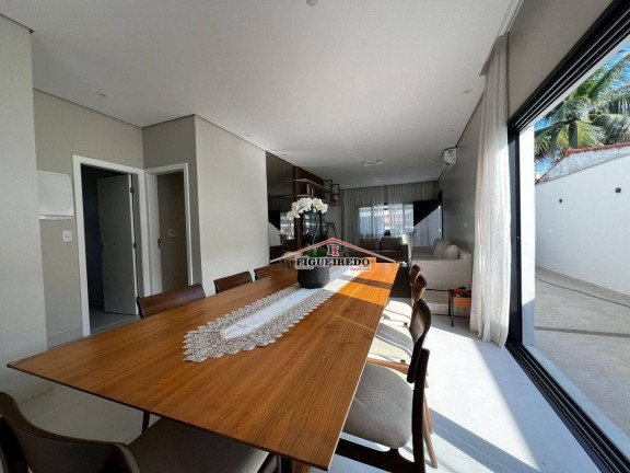Imagem Casa com 2 Quartos à Venda, 210 m² em Canto Do Forte - Praia Grande Imagem Casa com 2 Quartos à Venda, 210 m² em Canto Do Forte - Praia Grande