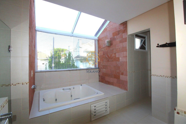 Imagem Casa com 4 Quartos à Venda, 938 m² em Santa Cândida - Curitiba