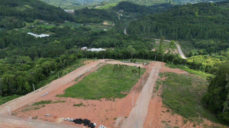 Terreno à Venda, 390 m² em Tamandaré - Garibaldi