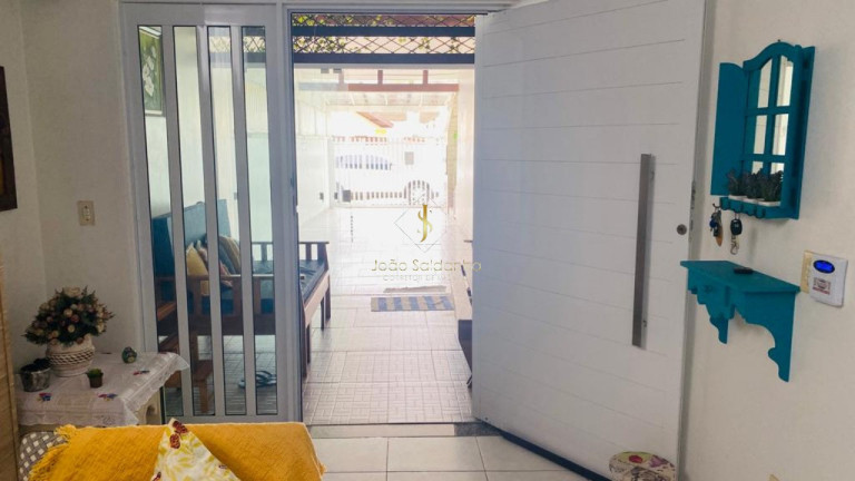 Imagem Casa com 3 Quartos à Venda, em Centro - Guaratuba Imagem Casa com 3 Quartos à Venda, em Centro - Guaratuba