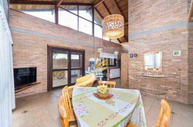 Imagem Casa com 3 Quartos à Venda, 114 m² em Zé Amândio - Bombinhas Imagem Casa com 3 Quartos à Venda, 114 m² em Zé Amândio - Bombinhas
