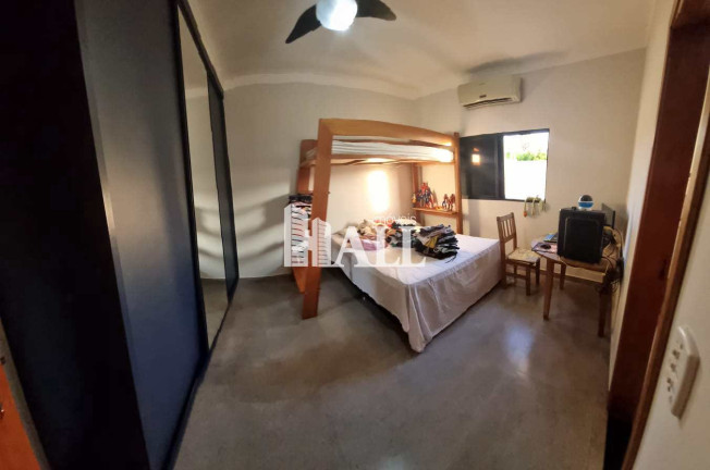 Imagem Casa com 3 Quartos à Venda, 450 m² em Perímetro Urbano - Mirassol