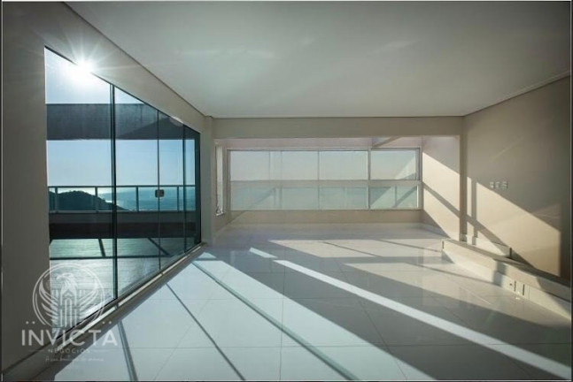 Imagem Cobertura com 3 Quartos à Venda, 242 m² em Centro - Balneário Camboriú Imagem Cobertura com 3 Quartos à Venda, 242 m² em Centro - Balneário Camboriú