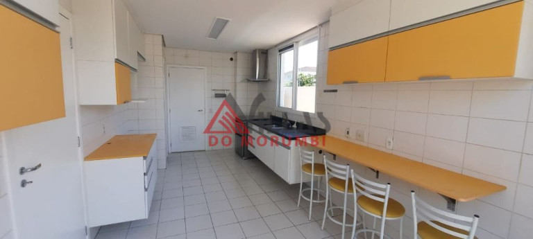 Imagem Sobrado com 3 Quartos à Venda, 300 m² em Vila Suzana - São Paulo Imagem Sobrado com 3 Quartos à Venda, 300 m² em Vila Suzana - São Paulo