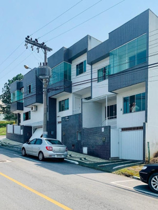 Sobrado com 3 Quartos à Venda, 185 m² em Ariribá - Balneário Camboriú
