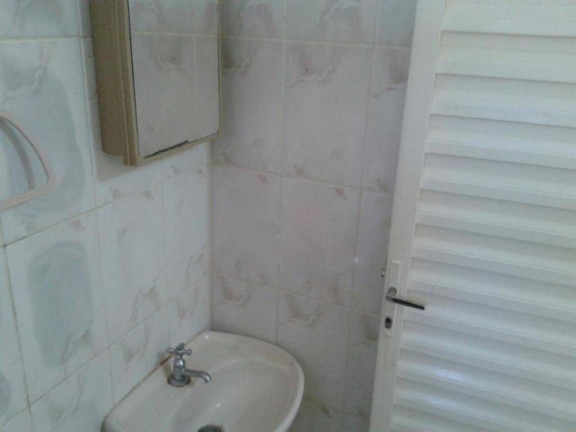Imagem Kitnet com 1 Quarto para Alugar, 30 m² em Jardim Colonial - Bauru Imagem Kitnet com 1 Quarto para Alugar, 30 m² em Jardim Colonial - Bauru
