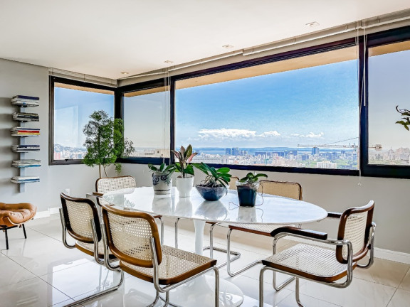 Imagem Apartamento com 3 Quartos à Venda, 168 m² em Rio Branco - Porto Alegre Imagem Apartamento com 3 Quartos à Venda, 168 m² em Rio Branco - Porto Alegre