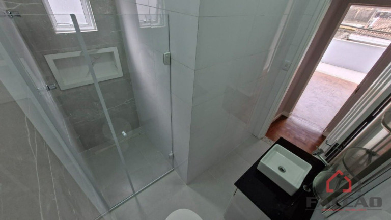 Imagem Sobrado com 2 Quartos à Venda, 150 m² em Centro - São Vicente Imagem Sobrado com 2 Quartos à Venda, 150 m² em Centro - São Vicente