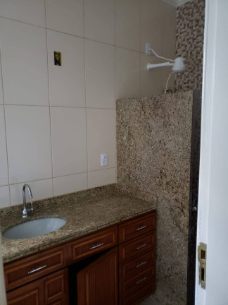 Imagem Casa com 4 Quartos à Venda, em Centro - Campos Dos Goytacazes Imagem Casa com 4 Quartos à Venda, em Centro - Campos Dos Goytacazes