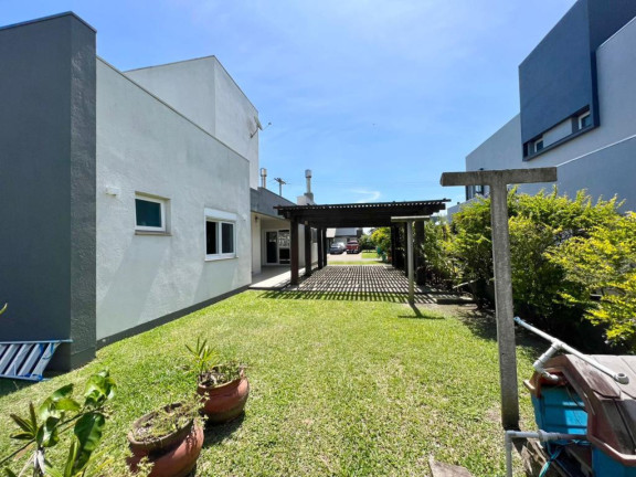 Imagem Casa com 3 Quartos à Venda, 219 m² em Atlantida Sul - Osorio Imagem Casa com 3 Quartos à Venda, 219 m² em Atlantida Sul - Osorio