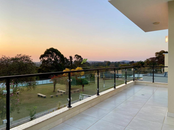 Imagem Casa de Condomínio com 3 Quartos à Venda, 210 m²