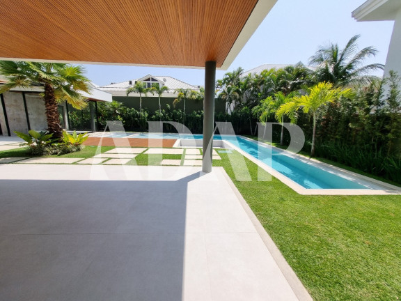 Imagem Casa com 5 Quartos à Venda, 1.350 m² em Barra Da Tijuca - Rio De Janeiro