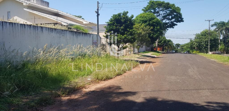 Imagem Terreno à Venda, 402 m² em Jardim América - Foz Do Iguacu Imagem Terreno à Venda, 402 m² em Jardim América - Foz Do Iguacu