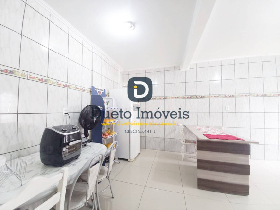 Imagem Casa com 5 Quartos à Venda, 212 m² em Camobi - Santa Maria