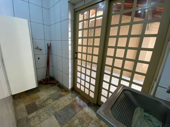 Imagem Casa com 4 Quartos à Venda, 346 m² em Jardim Patrícia - Uberlândia Imagem Casa com 4 Quartos à Venda, 346 m² em Jardim Patrícia - Uberlândia