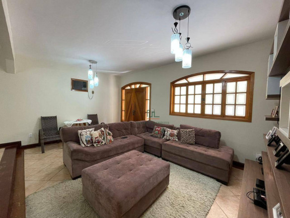 Imagem Casa com 4 Quartos à Venda, 400 m² em Piratininga - Niterói Imagem Casa com 4 Quartos à Venda, 400 m² em Piratininga - Niterói