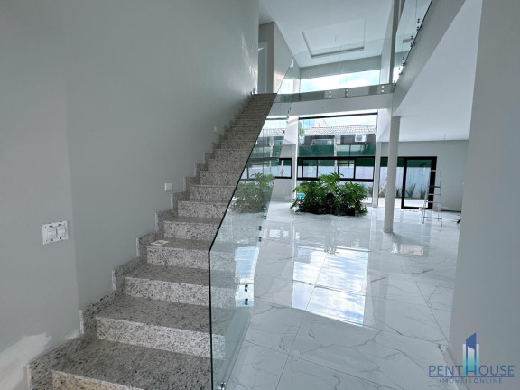 Imagem Casa de Condomínio com 5 Quartos à Venda, 237 m² em Barra - Balneário Camboriú